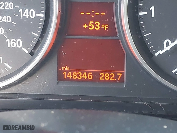 2015 BMW X1 sDrive28i with VIN WBAVM1C51FVZ94433, listed as a IAAI auction lot 41425205 with 148,346 mi miles. Bid and sale history available at carsss.com. Image 15.