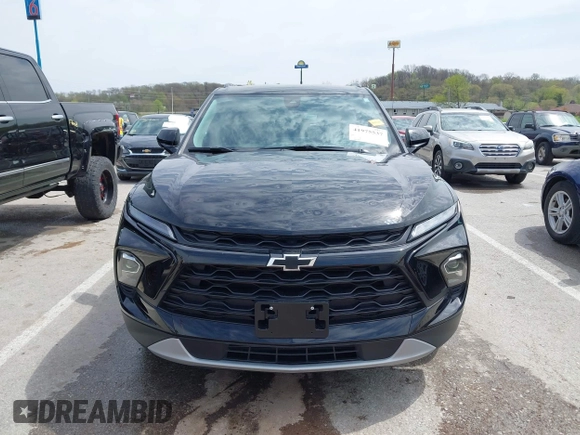 2023 Chevrolet Blazer LT z VIN 3GNKBCR49PS185542, wystawiony jako IAAI lot #41975537 z przebiegiem 24 129 mil mil oraz . Historia ofert i sprzedaży dostępna na DreamBid. Obrazek 12.