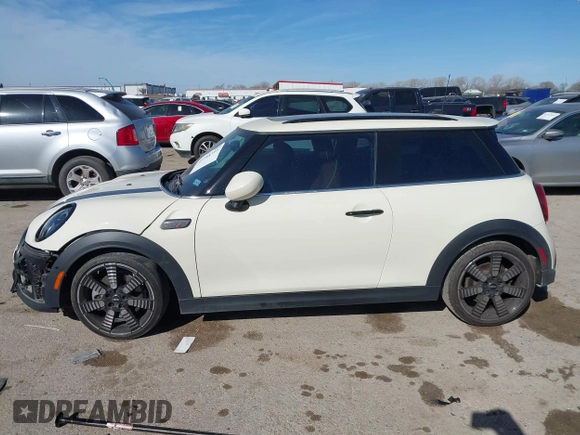 2022 MINI Hardtop Cooper S with VIN WMW53DH08N2P99141, listed as a IAAI auction lot 41788393 with 27,760 mi miles and . Bid and sale history available at DreamBid. Image 14.