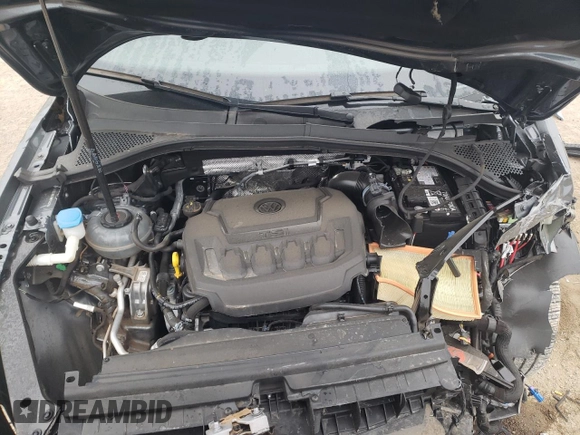 2024 Volkswagen Tiguan SEL R-Line with VIN 3VV4B7AX7RM158394, listed as a Copart auction lot 51044755 with 5,566 mi miles and Salvage title. Bid and sale history available at DreamBid. Image 12.