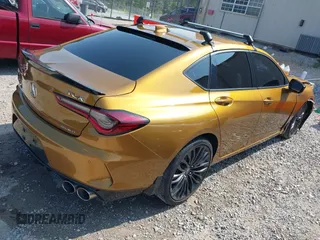 2022 Acura TLX Type S with VIN 19UUB7F00NA000529, listed as a IAAI auction lot 42350522 with 36,060 mi miles and . Bid and sale history available at DreamBid. Image 4.