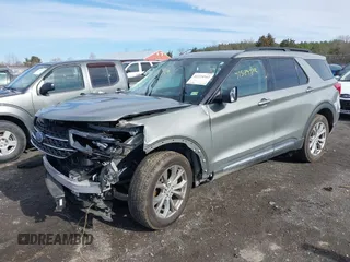 2020 Ford Explorer XLT with VIN 1FMSK8DH0LGB90584, listed as a IAAI auction lot 41524542 with 73,030 mi miles. Bid and sale history available at carsss.com. Image 2.