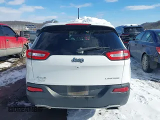 2015 Jeep Cherokee Limited with VIN 1C4PJMDS9FW718151, listed as a IAAI auction lot 41344018 with 124,185 mi miles and . Bid and sale history available at DreamBid. Image 16.