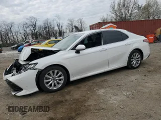 2020 Toyota Camry LE with VIN 4T1C11AKXLU376293, listed as a Copart auction lot 50432975 with 91,880 mi miles and Salvage Title. Bid and sale history available at carsss.com. Image 1.