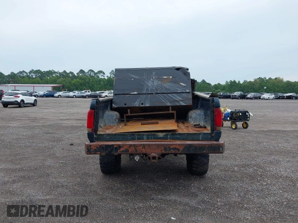 1996 Ford F-250 with VIN 2FTHF26F3TCA56018, listed as a IAAI auction lot 42309337 with Not provided miles and . Bid and sale history available at DreamBid. Image 17.