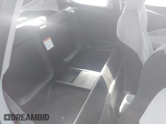 2011 Honda CR-Z with VIN JHMZF1C48BS012638, listed as a IAAI auction lot 41981015 with 141,363 mi miles and . Bid and sale history available at DreamBid. Image 8.