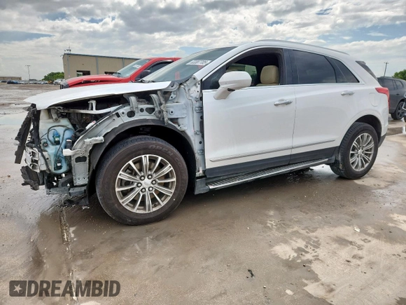 2017 Cadillac XT5 Luxury FWD z VIN 1GYKNBRSXHZ141251, wystawiony jako Copart lot #63387705 z przebiegiem 226 730 mil mil oraz Szkoda całkowita • Salvage title. Historia ofert i sprzedaży dostępna na DreamBid. Obrazek 1.