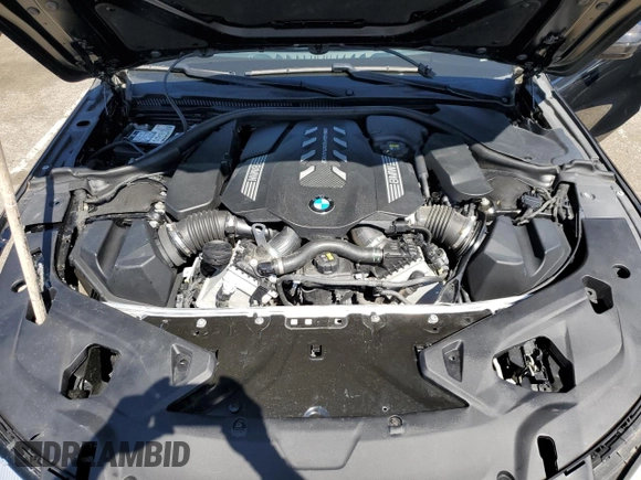 2022 BMW 8 Series M850i with VIN WBAGV8C02NCK08667, listed as a Copart auction lot 50335155 with 22,737 mi miles and Salvage title. Bid and sale history available at DreamBid. Image 11.
