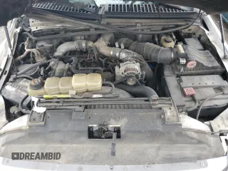 2000 Ford F-350 with VIN 1FTWX32F0YEB90096, listed as a Copart auction lot 56198024 with 273,397 mi miles and Non repairable. Bid and sale history available at DreamBid. Image 11.