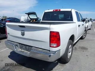 2022 Ram 1500 SLT z VIN 1C6RR6LG0NS185906, wystawiony jako IAAI lot #42012123 z przebiegiem 63 944 mil mil oraz . Historia ofert i sprzedaży dostępna na DreamBid. Obrazek 4.