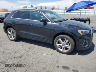 2020 Audi Q3 S line Premium with VIN WA1DECF35L1117748, listed as a Copart auction lot 52718865 with 33,847 mi miles and Clean Title. Bid and sale history available at carsss.com. Image 4.