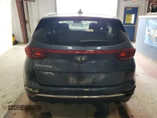 2022 Kia Sportage LX z VIN KNDPMCAC8N7983117, wystawiony jako Copart lot #56585455 z przebiegiem 33 239 mil mil oraz Szkoda całkowita • Salvage title. Historia ofert i sprzedaży dostępna na DreamBid. Obrazek 6.