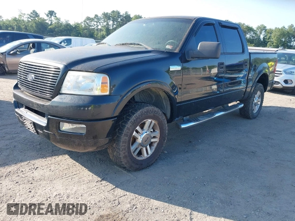 2005 Ford F-150 XLT z VIN 1FTPW14565KF05741, wystawiony jako IAAI lot #42831697 z przebiegiem 128 096 mil mil oraz . Historia ofert i sprzedaży dostępna na DreamBid. Obrazek 2.