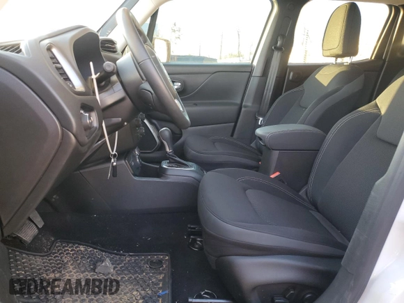2023 Jeep Renegade Latitude with VIN ZACNJDB11PPP23194, listed as a Copart auction lot 45451995 with 7,123 mi miles and Salvage Title. Bid and sale history available at carsss.com. Image 7.