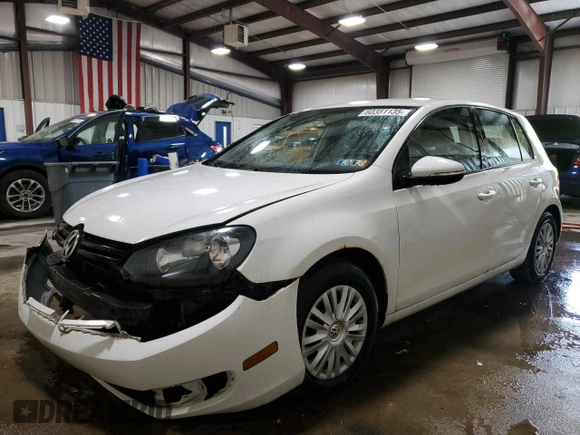 2014 Volkswagen Golf z VIN WVWDB7AJ5EW011768, wystawiony jako Copart lot #60351135 z przebiegiem 75 185 mil mil oraz Szkoda całkowita • Salvage title. Historia ofert i sprzedaży dostępna na DreamBid. Obrazek 1.