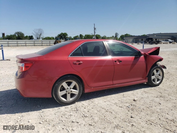 2014 Toyota Camry L with VIN 4T1BF1FK2EU726282, listed as a Copart auction lot 52745095 with 123,734 mi miles and Clean Title. Bid and sale history available at carsss.com. Image 3.