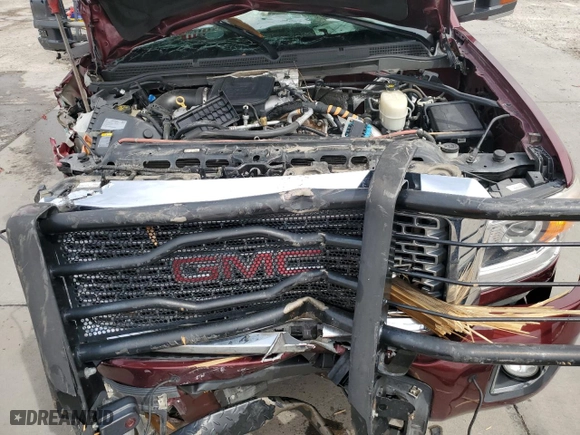 2016 GMC Sierra 2500HD Denali with VIN 1GT12UE85GF220987, listed as a Copart auction lot 50966885 with 95,424 mi miles and Salvage Title. Bid and sale history available at carsss.com. Image 11.