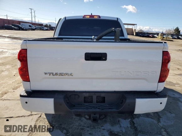 2021 Toyota Tundra Platinum z VIN 5TFAY5F19MX976852, wystawiony jako Copart lot #44753245 z przebiegiem 48 695 mil mil oraz Szkoda całkowita • Salvage title. Historia ofert i sprzedaży dostępna na DreamBid. Obrazek 6.
