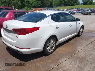 2013 Kia Optima LX z VIN 5XXGM4A7XDG197818, wystawiony jako IAAI lot #42340379 z przebiegiem 185 144 mil mil oraz . Historia ofert i sprzedaży dostępna na DreamBid. Obrazek 4.
