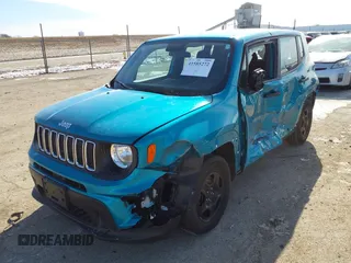 2020 Jeep Renegade Sport with VIN ZACNJAAB1LPL35899, listed as a IAAI auction lot 41585272 with 17,860 mi miles and . Bid and sale history available at carsss.com. Image 2.
