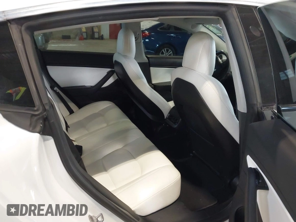2020 Tesla Model 3 Long Range z VIN 5YJ3E1EB9LF622214, wystawiony jako IAAI lot #41351132 z przebiegiem 133 805 mil mil oraz . Historia ofert i sprzedaży dostępna na DreamBid. Obrazek 8.