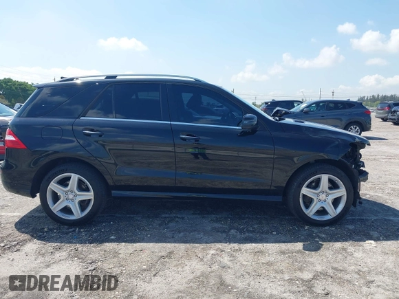 2015 Mercedes-Benz M 400 with VIN 4JGDA5GB4FA559004, listed as a IAAI auction lot 41932299 with 84,749 mi miles and . Bid and sale history available at DreamBid. Image 14.