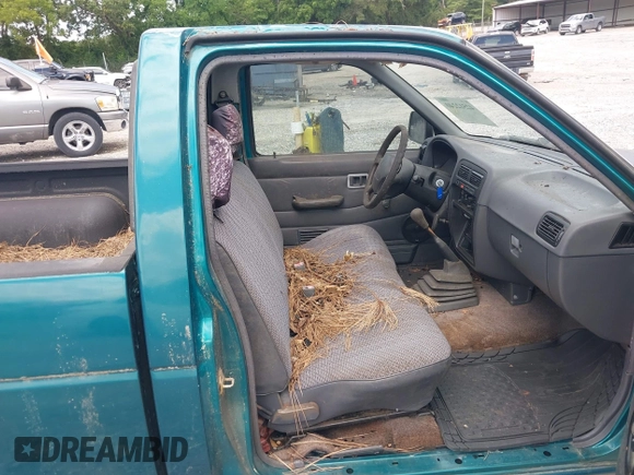 1996 Nissan Frontier XE с VIN 1N6SD11S2TC373561, выставлен на аукционе IAAI как лот 42512240 с пробегом 253 217 миль миль и . История ставок и продаж доступна на DreamBid. Изображение 5.