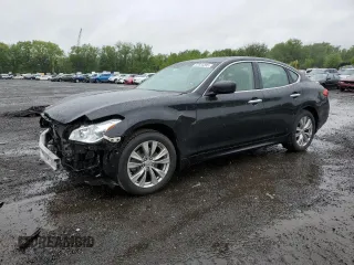 2012 Infiniti M z VIN JN1BY1AR6CM390333, wystawiony jako Copart lot #57834395 z przebiegiem 96 825 mil mil oraz Szkoda całkowita • Salvage title. Historia ofert i sprzedaży dostępna na DreamBid. Obrazek 1.