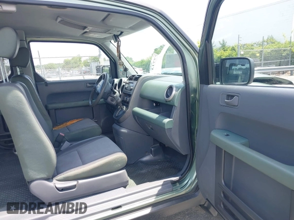 2004 Honda Element EX with VIN 5J6YH28564L028178, listed as a IAAI auction lot 42377713 with 332,922 mi miles and . Bid and sale history available at DreamBid. Image 5.