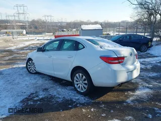 2015 Buick Verano z VIN 1G4PP5SK3F4148453, wystawiony jako IAAI lot #41363931 z przebiegiem 86 844 mil mil oraz . Historia ofert i sprzedaży dostępna na DreamBid. Obrazek 3.