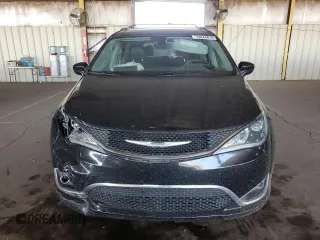 2017 Chrysler Pacifica Touring L z VIN 2C4RC1BG5HR795613, wystawiony jako Copart lot #79844814 z przebiegiem 114 720 mil mil oraz Szkoda całkowita • Salvage title. Historia ofert i sprzedaży dostępna na DreamBid. Obrazek 5.