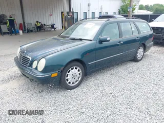 2002 Mercedes-Benz E-Class with VIN WDBJH65J12B462834, listed as a IAAI auction lot 42086848 with 190,720 mi miles. Bid and sale history available at carsss.com. Image 2.