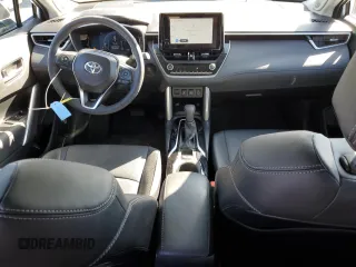 2024 Toyota Corolla Cross XLE с VIN 7MUDAAAG3RV085206, выставлен на аукционе Copart как лот 46129215 с пробегом 16 472 миль миль и Списание • Salvage title. История ставок и продаж доступна на DreamBid. Изображение 8.