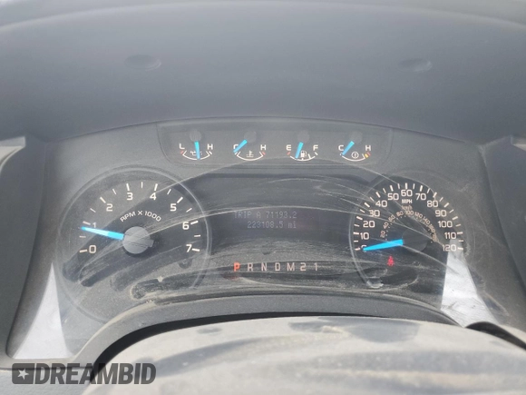 2013 Ford F-150 XL с VIN 1FTNF1CF8DKF00153, выставлен на аукционе Copart как лот 60737585 с пробегом 223 108 миль миль и Списание • Salvage title. История ставок и продаж доступна на DreamBid. Изображение 9.