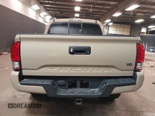 2016 Toyota Tacoma SR with VIN 5TFCZ5AN4GX033255, listed as a IAAI auction lot 41920633 with 71,681 mi miles and . Bid and sale history available at carsss.com. Image 16.