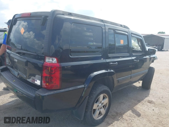 2007 Jeep Commander Sport with VIN 1J8HG48K57C505688, listed as a IAAI auction lot 42155522 with 216,505 mi miles and . Bid and sale history available at carsss.com. Image 4.