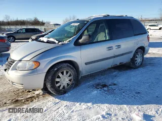 2007 Chrysler Town & Country SWB with VIN 1A4GJ45R77B190821, listed as a Copart auction lot 87886735 with 123,338 mi miles and Salvage Title. Bid and sale history available at carsss.com. Image 1.