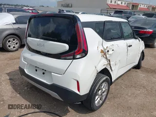 2023 Kia Soul LX with VIN KNDJ23AU2P7851980, listed as a IAAI auction lot 42115709 with 1 mi miles. Bid and sale history available at carsss.com. Image 4.