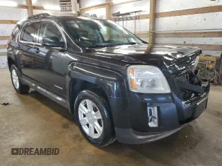 2013 GMC Terrain SLT with VIN 2GKFLUE33D6401927, listed as a Copart auction lot 48014245 with 235,486 mi miles and Salvage Title. Bid and sale history available at carsss.com. Image 4.