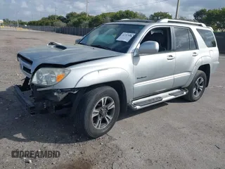 2003 Toyota 4Runner SR5 z VIN JTEZU14R430006412, wystawiony jako IAAI lot #41717986 z przebiegiem 144 490 mil mil oraz . Historia ofert i sprzedaży dostępna na DreamBid. Obrazek 18.