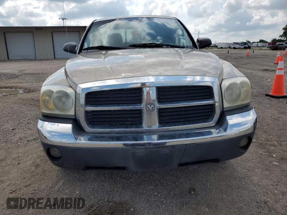 2005 Dodge Dakota SLT with VIN 1D7HE48N65S215055, listed as a Copart auction lot 56193435 with 140,705 mi miles and Clean Title. Bid and sale history available at DreamBid. Image 5.