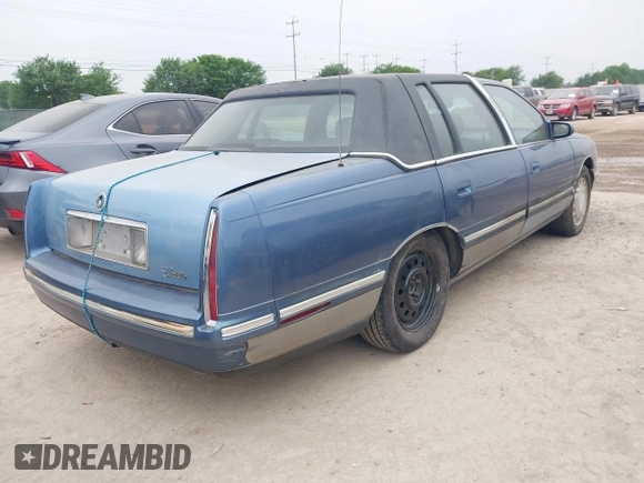 1998 Cadillac DeVille z VIN 1G6KD54Y9WU742735, wystawiony jako IAAI lot #41966100 z przebiegiem 182 803 mil mil oraz . Historia ofert i sprzedaży dostępna na DreamBid. Obrazek 4.