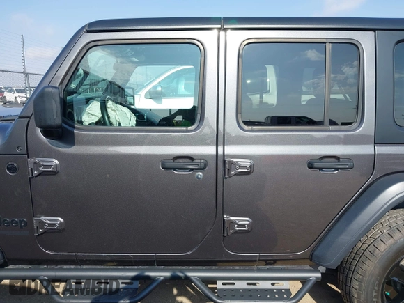 2022 Jeep Wrangler Unlimited Sport S with VIN 1C4HJXDG5NW105931, listed as a IAAI auction lot 42349628 with 37,314 mi miles and . Bid and sale history available at DreamBid. Image 15.