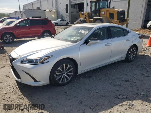 2021 Lexus ES 300h z VIN 58ADA1C1XMU012782, wystawiony jako Copart lot #53933135 z przebiegiem 52 009 mil mil oraz Szkoda całkowita • Salvage title. Historia ofert i sprzedaży dostępna na DreamBid. Obrazek 1.