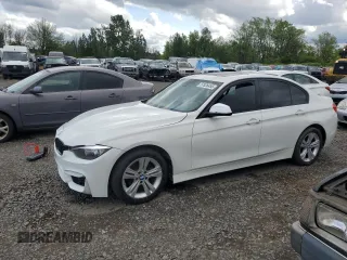 2017 BMW 3 Series 330i z VIN WBA8B9G56HNU09148, wystawiony jako Copart lot #57826455 z przebiegiem 51 385 mil mil oraz Czysty tytuł • Clean title. Historia ofert i sprzedaży dostępna na DreamBid. Obrazek 1.
