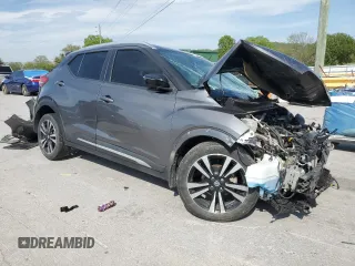 2020 Nissan Kicks SR z VIN 3N1CP5DV8LL557017, wystawiony jako Copart lot #53732465 z przebiegiem 58 487 mil mil oraz Szkoda całkowita • Salvage title. Historia ofert i sprzedaży dostępna na DreamBid. Obrazek 4.