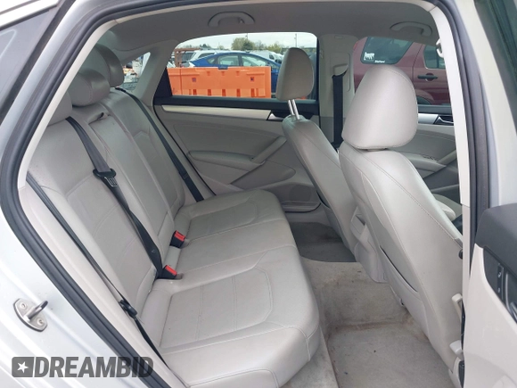 2012 Volkswagen Passat SE with VIN 1VWBP7A36CC005354, listed as a IAAI auction lot 41926270 with 155,493 mi miles. Bid and sale history available at carsss.com. Image 8.