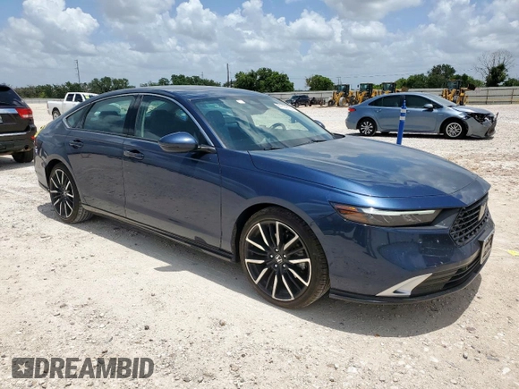 2023 Honda Accord Touring with VIN 1HGCY2F89PA033020, listed as a Copart auction lot 61122135 with 37,037 mi miles and Salvage title. Bid and sale history available at DreamBid. Image 4.