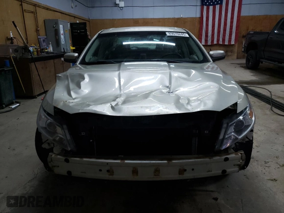 2011 Ford Taurus SEL with VIN 1FAHP2EW8BG175572, listed as a Copart auction lot 89070245 with 208,547 mi miles and Clean Title. Bid and sale history available at carsss.com. Image 5.