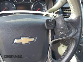 2016 Chevrolet Tahoe LT z VIN 1GNSCBKC3GR214982, wystawiony jako IAAI lot #41991198 z przebiegiem 176 422 mil mil oraz . Historia ofert i sprzedaży dostępna na DreamBid. Obrazek 11.